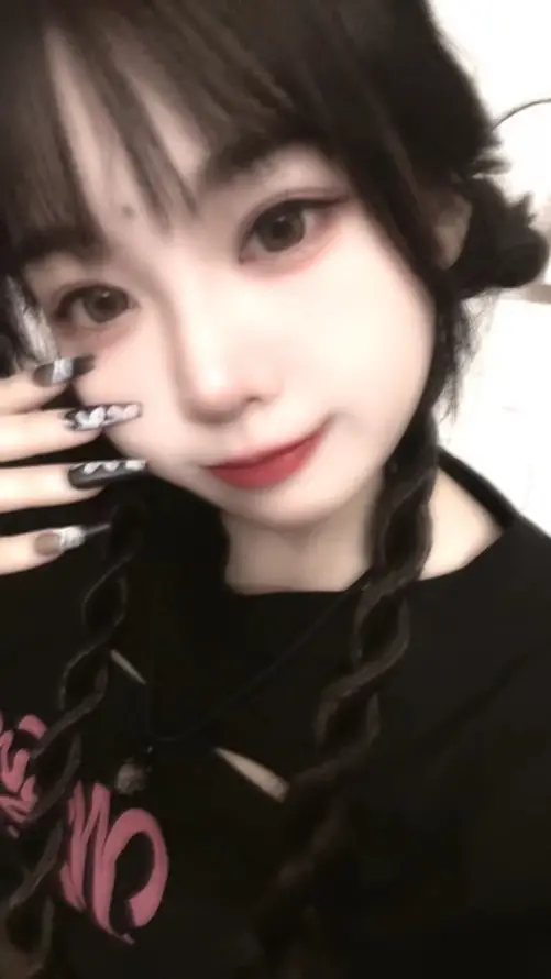 “激情视频色偷偷”背后：网络不良内容对婚姻的侵蚀与防范